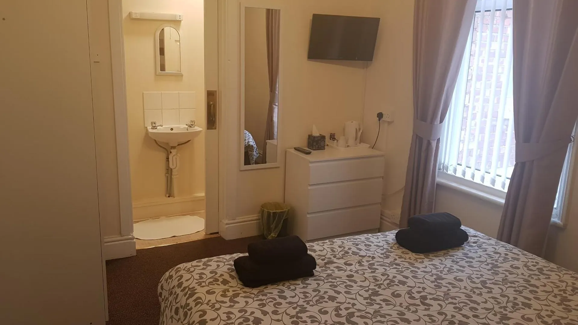 *** Guest house Langroyd Hotel Blackpool United Kingdom